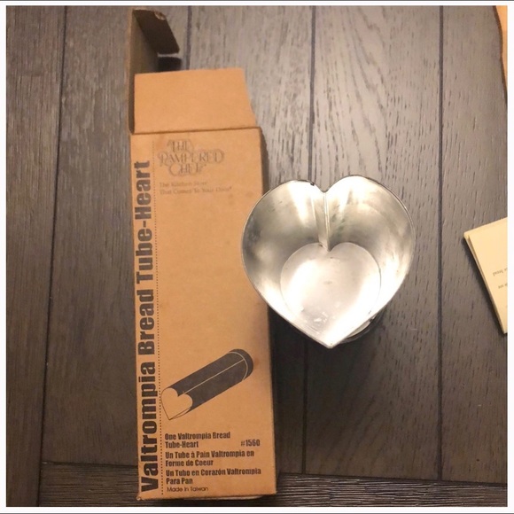 Pampered Chef Valtrompia Bread Tube-HEART - Picture 3 of 3